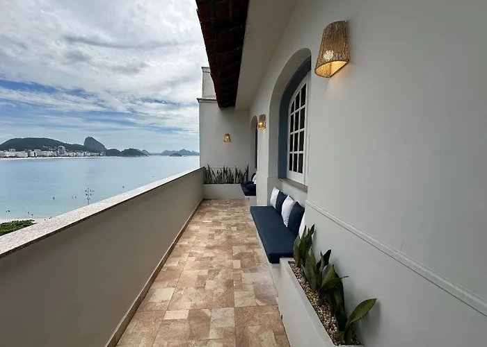 Vista incrível para a praia de Copacabana - varanda espaçosa